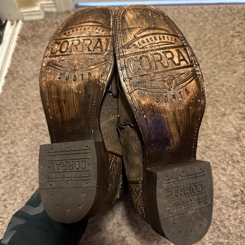 Corral Barbed Wire Boots - Picture 6 of 6